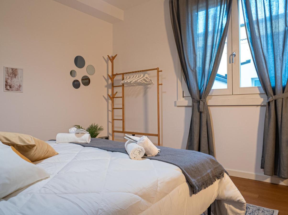 Maison Blanche: Appartamento Elegante Con Parcheggio Privato Mantua Dış mekan fotoğraf